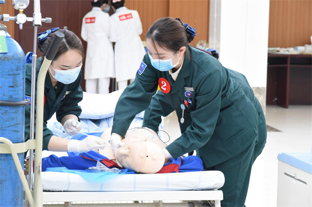 半岛集团公司-半岛（中国）东风总医院护理部举办护理情景案例技能竞赛.png
