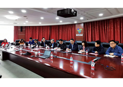 2020年1月23日，半岛集团公司-半岛（中国）
新冠肺炎疫情应急供应总指挥部总指挥刘敬桢通宵在中国医疗器械有限公司召开中央医药储备物资应急供应会